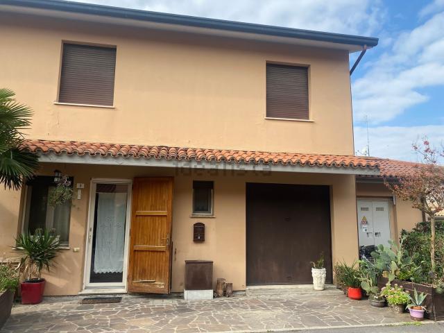 Casa in vendita a Ravenna, Reggio Emilia