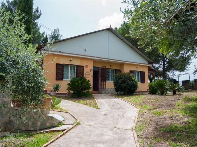 Casa in vendita a Montelepre, Palermo