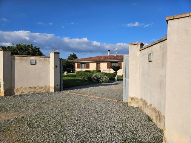 Casa in vendita a Decimoputzu, Sardigna/Sardegna