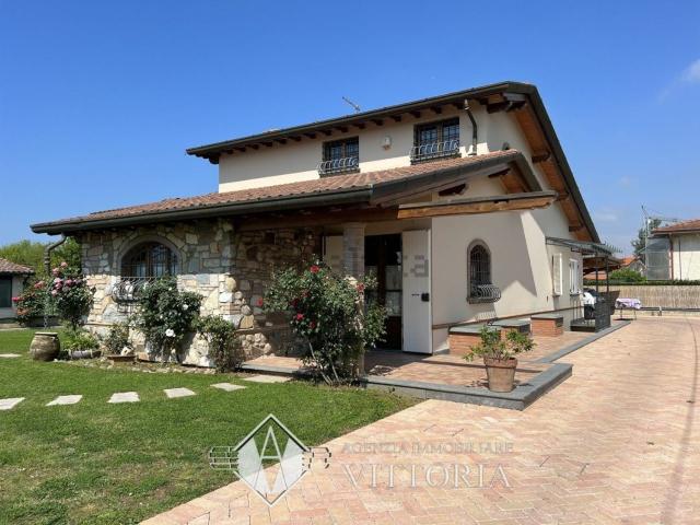 Casa in vendita a Tonfano, Toscana
