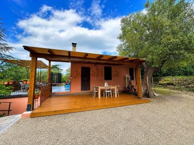 Casa in vendita a Magione, Umbria
