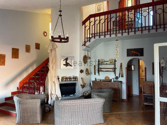 Casa in vendita a Marina di Tor San Lorenzo, Roma Capitale
