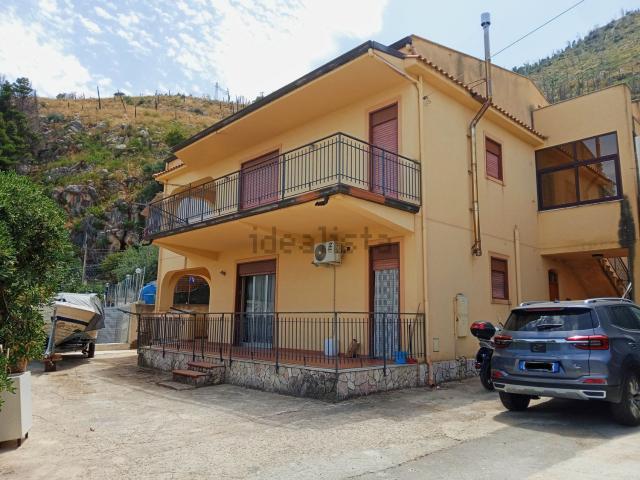Casa in vendita a Altofonte, Sicilia