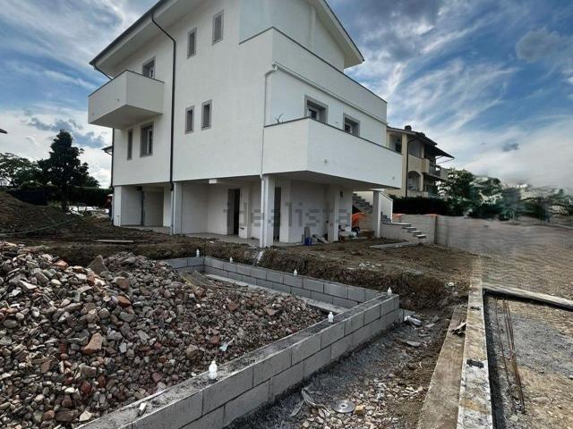 Casa in vendita a Signa, Toscana