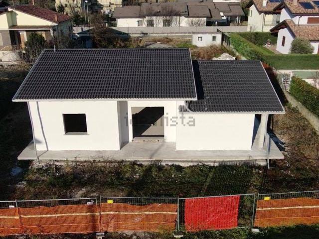 Casa in vendita a Podenzano, Reggio Emilia