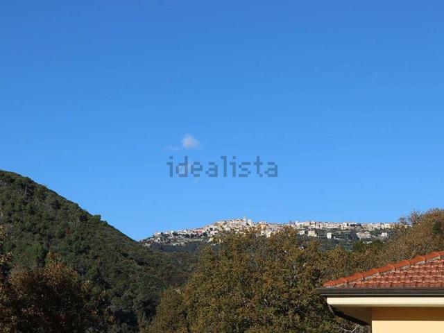 Casa in vendita a Perinaldo, Liguria