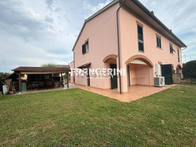 Casa in vendita a Collesalvetti, Toscana