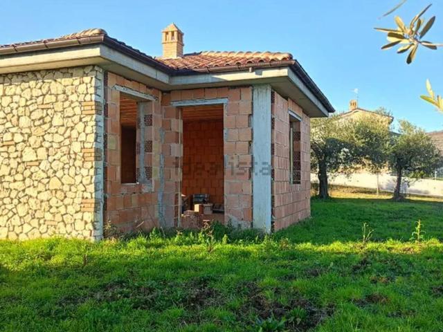 Casa in vendita a Larino, Molise