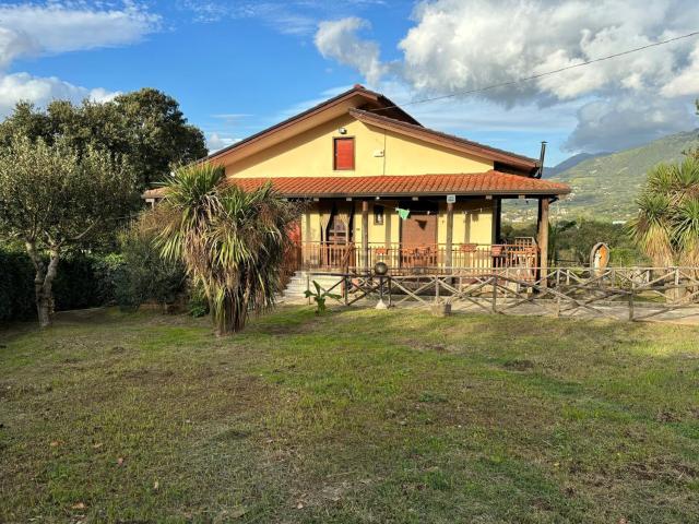 Casa in vendita a Aiello Del Sabato, Campania
