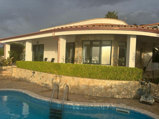 Casa in vendita a Calabria, Vibo Valentia