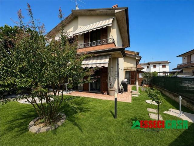 Casa in vendita a Arzago d'Adda, Bergamo