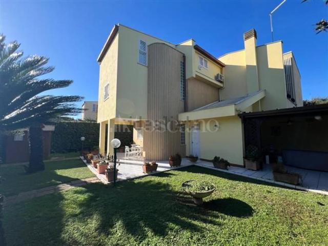 Casa in vendita a Fregene, Roma Capitale