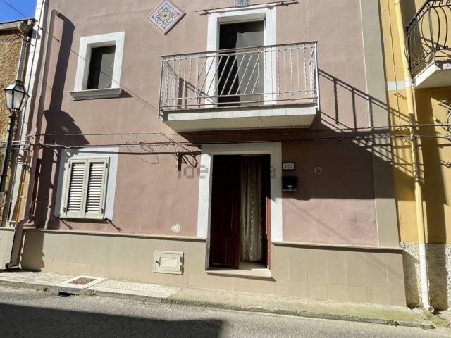 Casa in vendita a Belvedere, Falcone