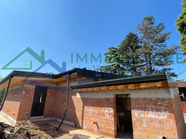 Casa in vendita a Somma Lombardo, Varese