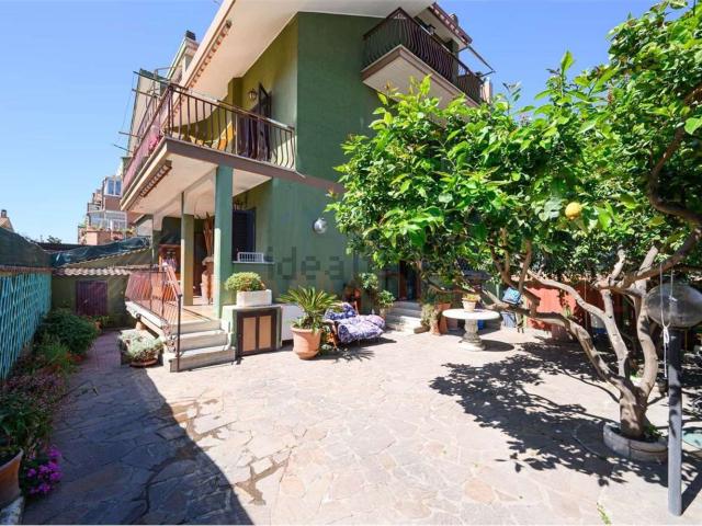 Casa in vendita a Torre Flavia, Roma Capitale