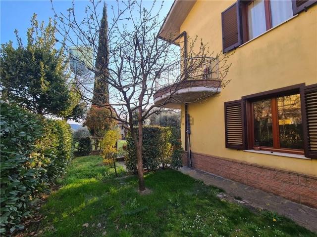 Casa in vendita a Monticiano, Toscana
