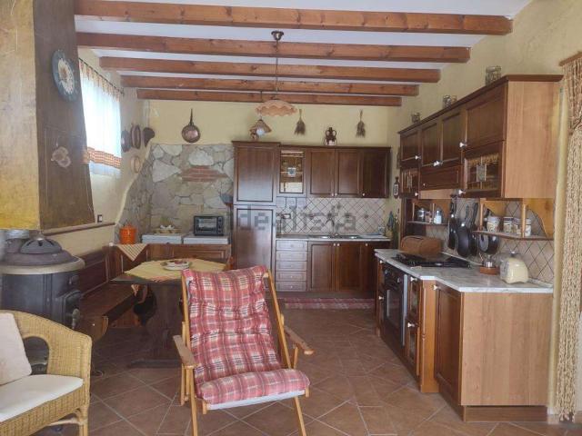 Casa in vendita a Regalbuto, Sicilia
