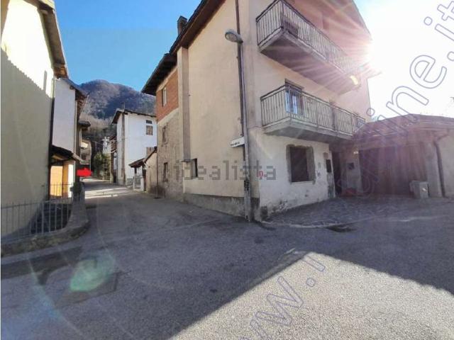 Casa in vendita a Imponzo / Dimponç, Tolmezzo / Tumieç