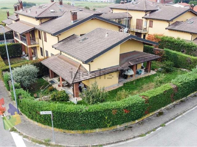 Casa in vendita a Unione dei Comuni I Fontanili, Besate