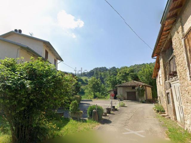 Casa in vendita a Appennino Reggiano, Re