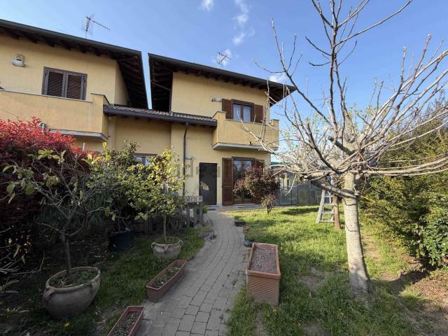 Casa in vendita a Cassolnovo, Pavia