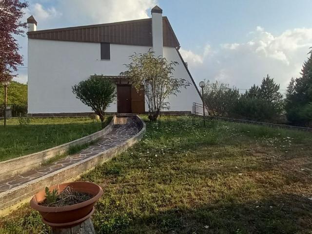 Casa in vendita a Montereale, Abruzzo