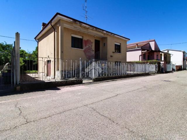 Casa in vendita a San Martino Siccomario, Lombardia
