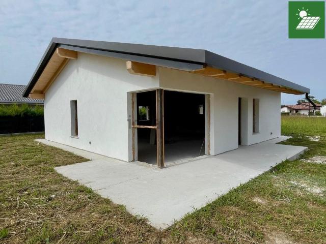 Casa in vendita a Lottizzazione Freschi, Cordovado / Cordovât
