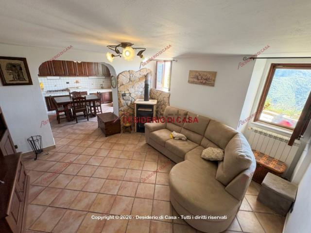 Casa in vendita a Bazia, Naso