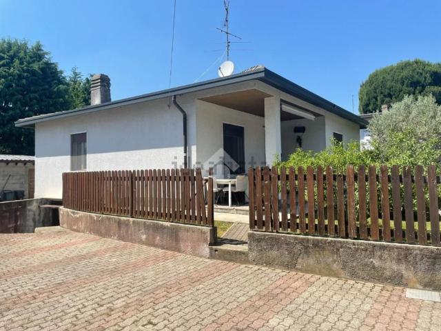 Casa in vendita a Cuoricino, Cardano al Campo
