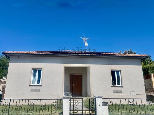 Casa in vendita a Sassofortino, Roccastrada