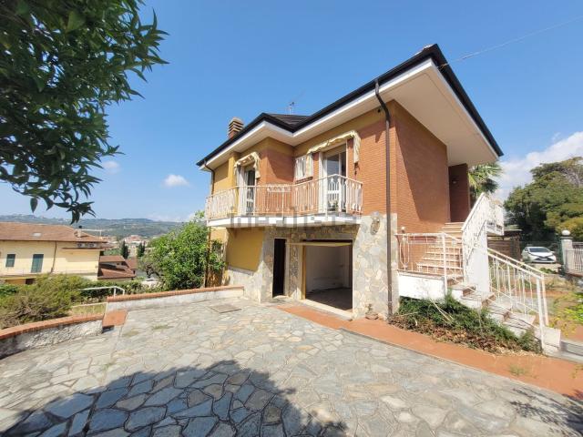 Casa in vendita a Diano Marina, Liguria