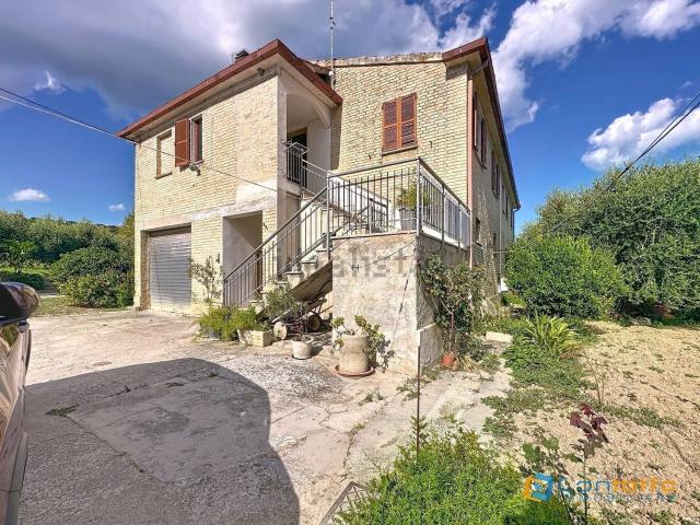 Casa in vendita a Marche, Fermo