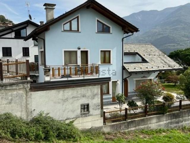 Casa in vendita a Castione Andevenno, Lombardia
