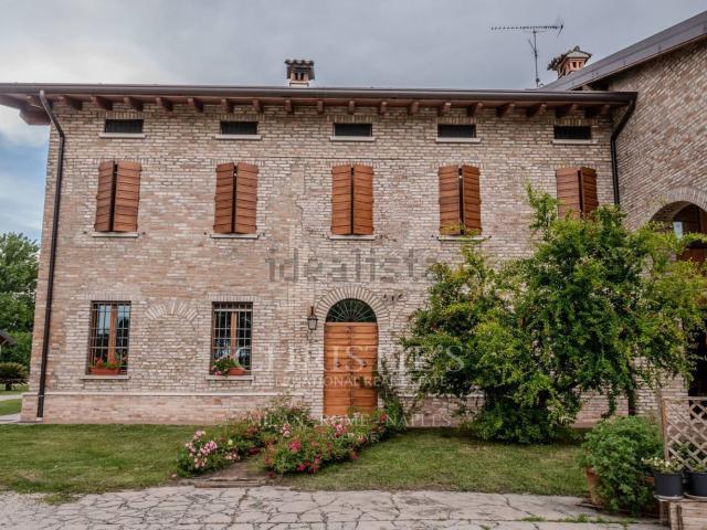 Casa in vendita a Ceresara, Lombardia