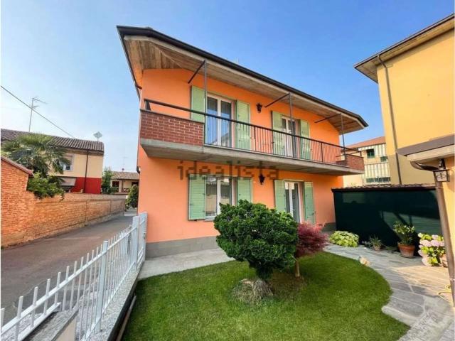 Casa in vendita a Godiasco Salice Terme, Salice Terme