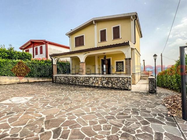 Casa in vendita a Torre Cajetani, Frosinone