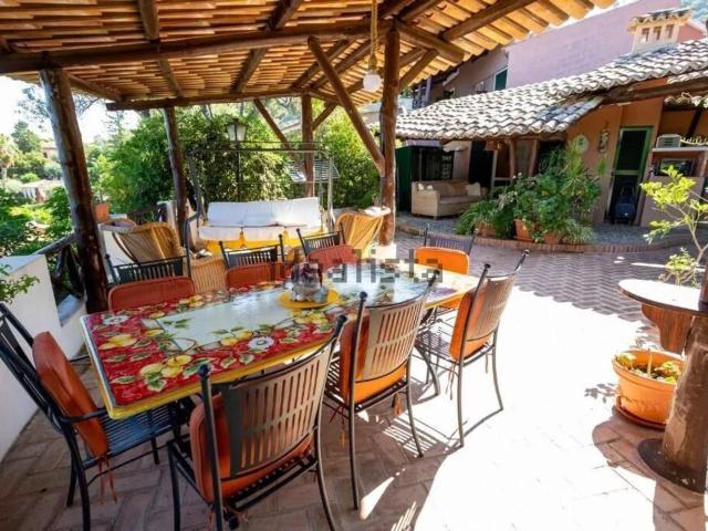 Casa in vendita a Parghelia, Vibo Valentia