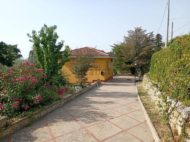 Casa in vendita a Palazzolo Acreide, Sicilia
