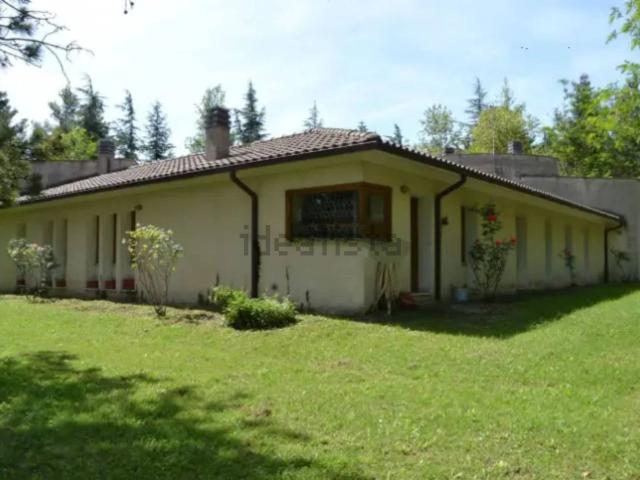 Casa in vendita a Contrada San Carlo, Treia