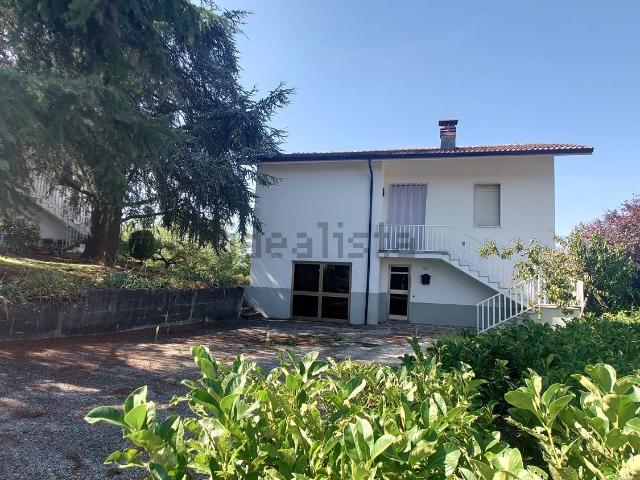 Casa in vendita a Carpaneto Piacentino, Reggio Emilia