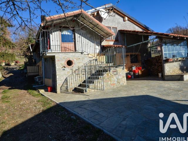 Casa in vendita a Cairo Montenotte, Liguria