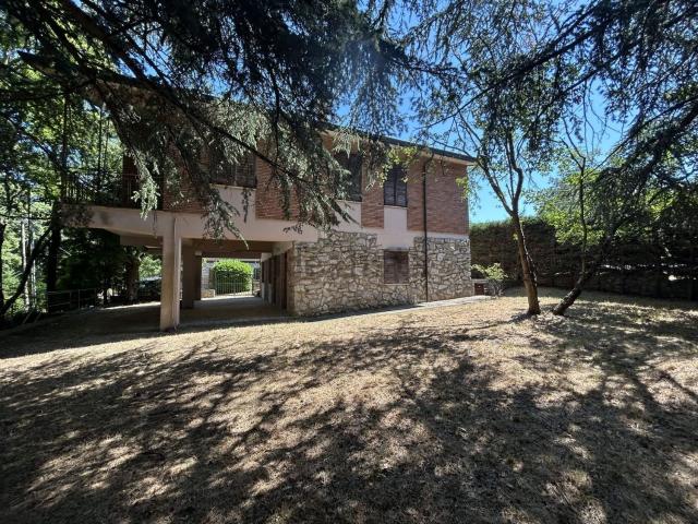 Casa in vendita a San Venanzo, Umbria