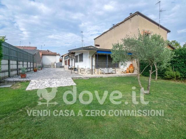 Casa in vendita a Bressana, Bressana Bottarone