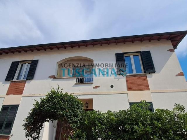 Casa in vendita a Marina di Cecina, Cecina