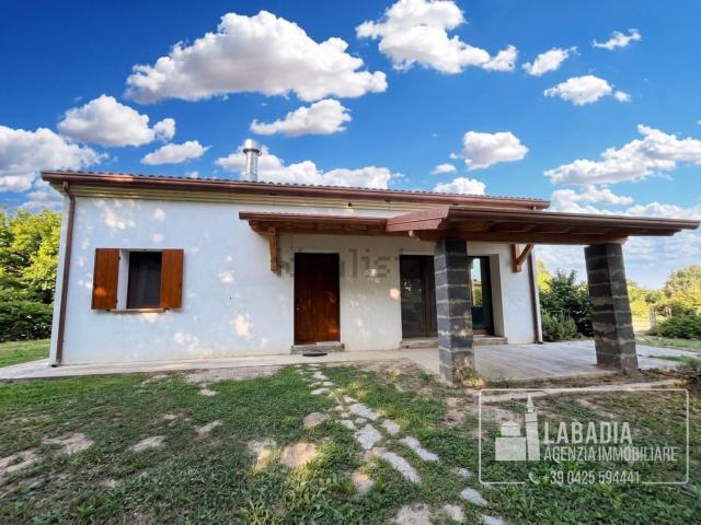 Casa in vendita a Lendinara, Veneto