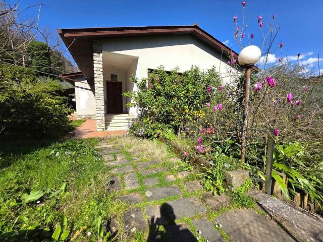Casa in vendita a San Carlo, Marina Di Massa