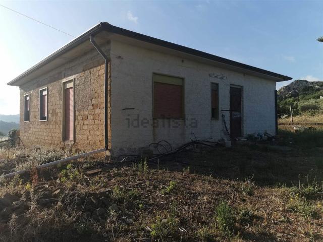 Casa in vendita a Agrigento, Sicilia