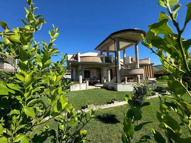 Casa in vendita a Piedimonte San Germano, Lazio