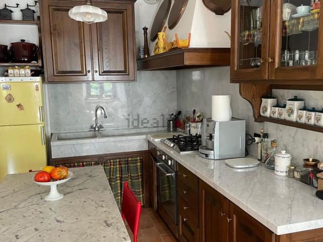Casa in vendita a Borgo Val Di Taro, Reggio Emilia